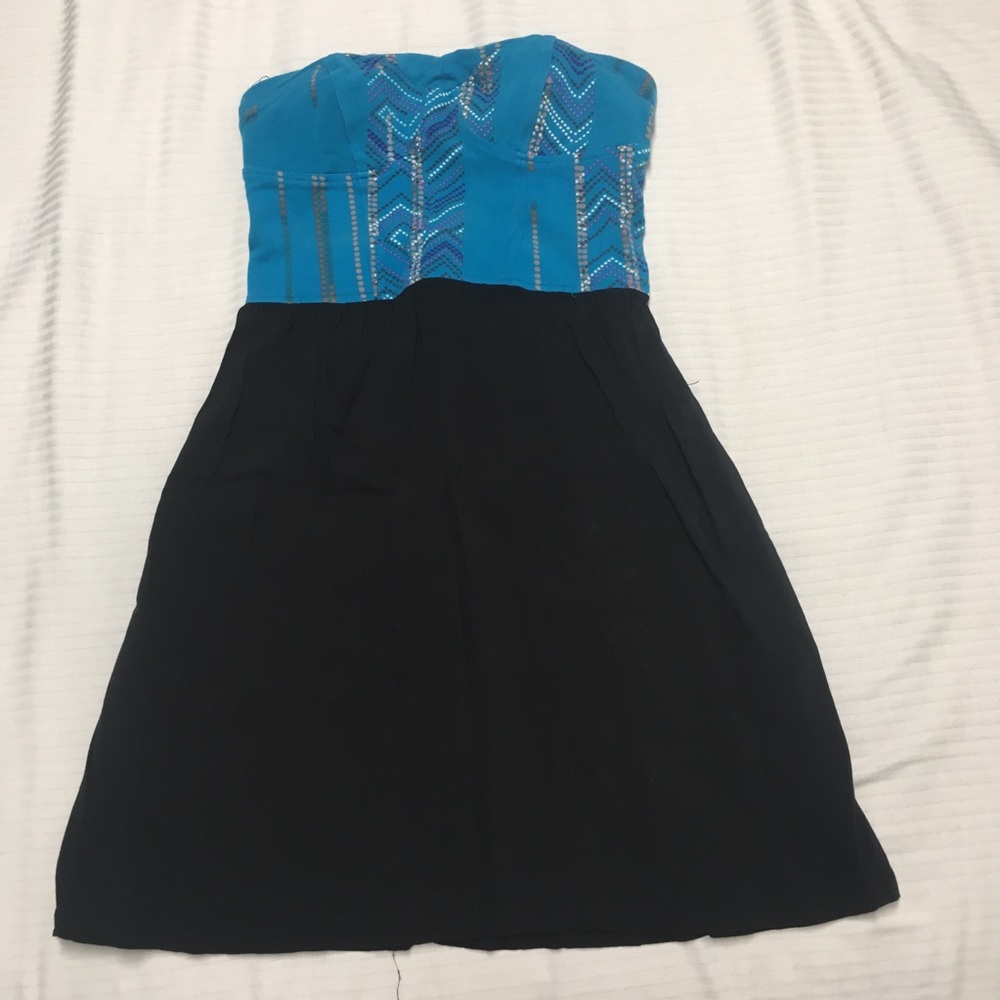 Strapless dress